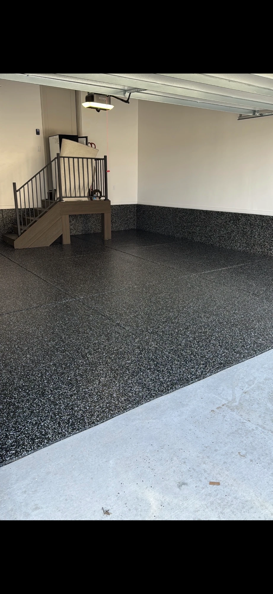 Flake epoxy garage floor in Billings MT